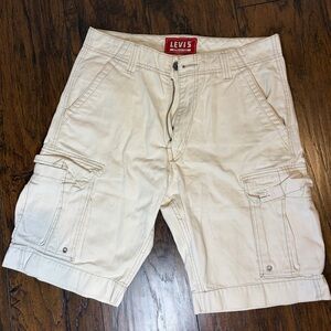 Levi’s 100% Cotton Cargo Shorts – size 32
